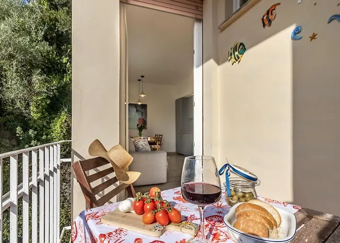 Gio On The Front - Mytouristhome Porto Venere
